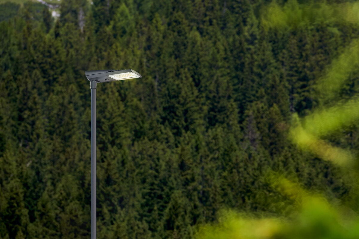 ELEKTRON bringt erste klimafreundliche Straßenleuchte auf den Markt